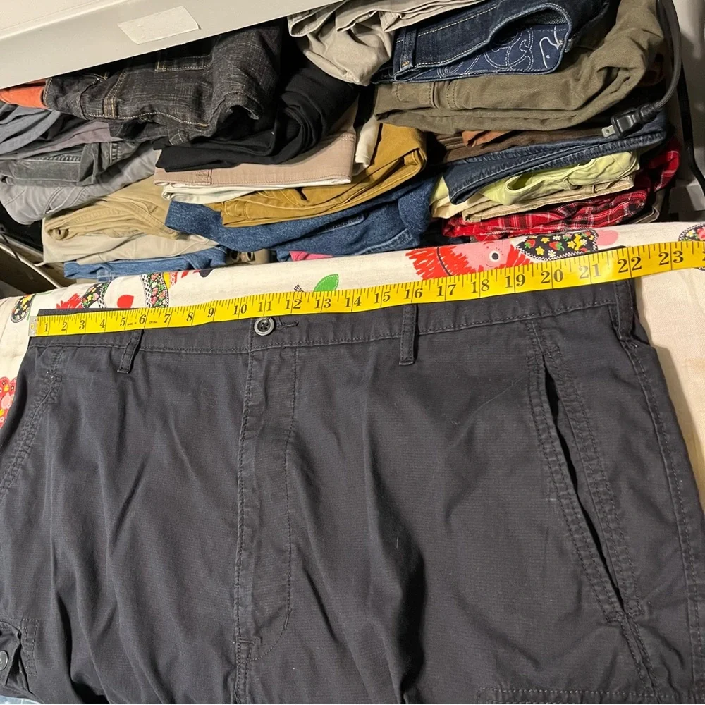 Levi’s Men’s Cargo Shorts - Picture 3 of 7